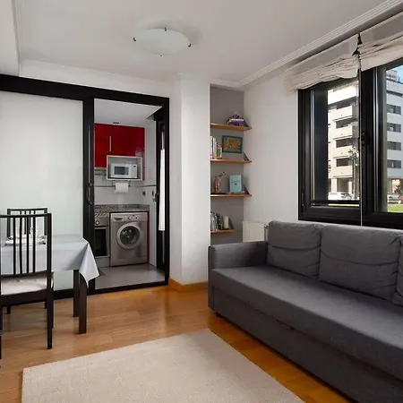 Apartamento Soleado, Aparcamiento Gratuito, A Pie Del Centro شقة